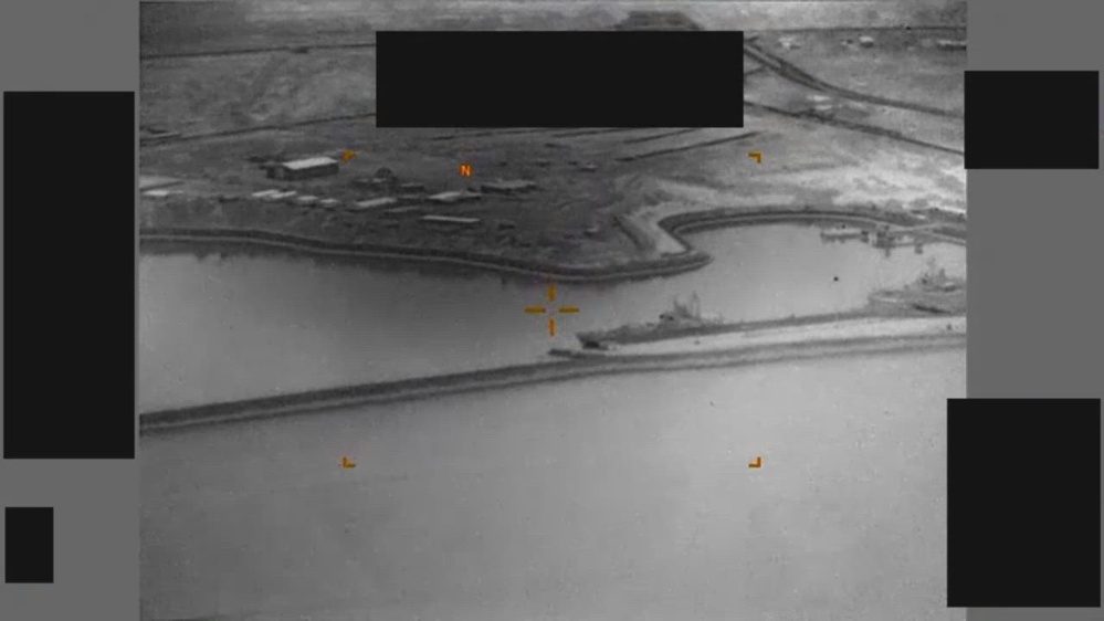Still frame from the video DOW-UAP-PR099, "Hi-Res: [CALLSIGN] Observes UAP on 25SEP19 at 1715Z"
