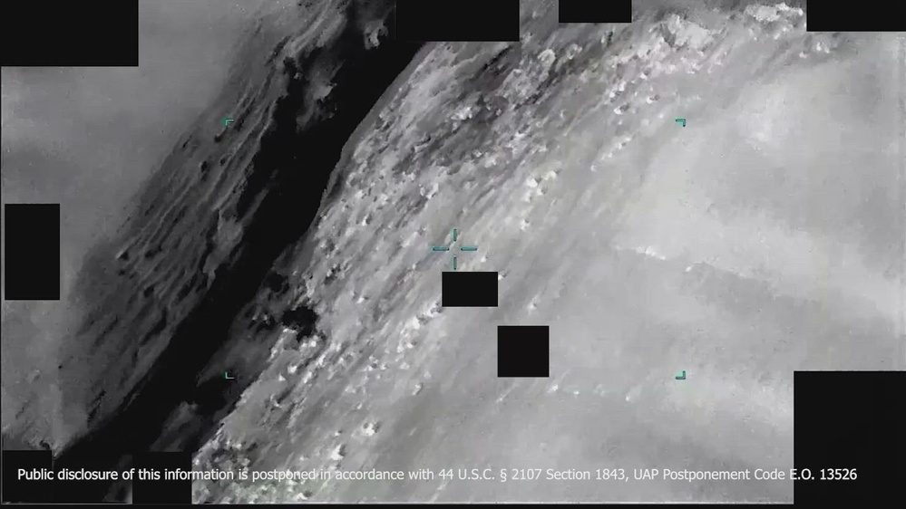 Still frame from the video DOW-UAP-PR140, Unresolved UAP Report, Middle East, 2022