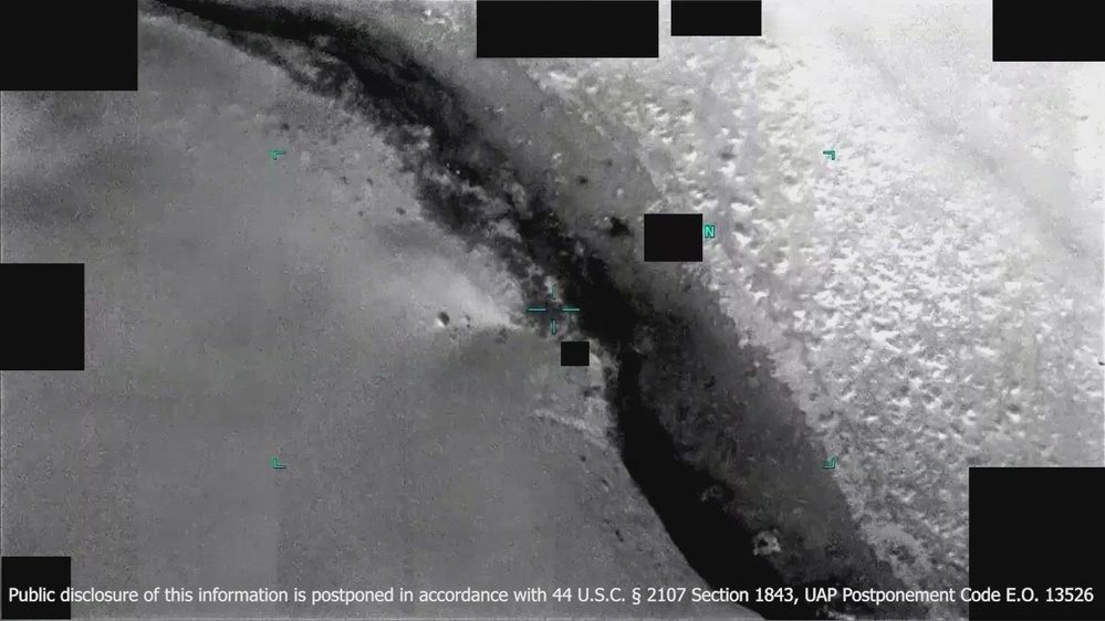 Still frame from the video DOW-UAP-PR141, Unresolved UAP Report, Middle East, 2022
